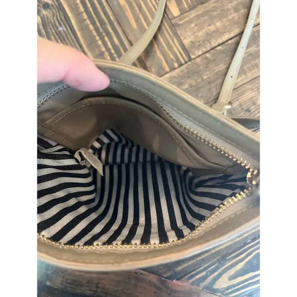 Kate Spade Crossbody Purse Travel Hobbit Academia Cottage Core Classic Simple - Picture 12 of 14